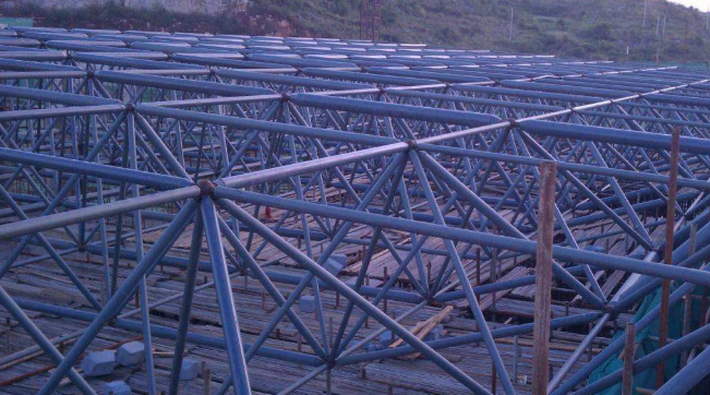 鞍山概述网架加工中对钢材的质量的过细恳求