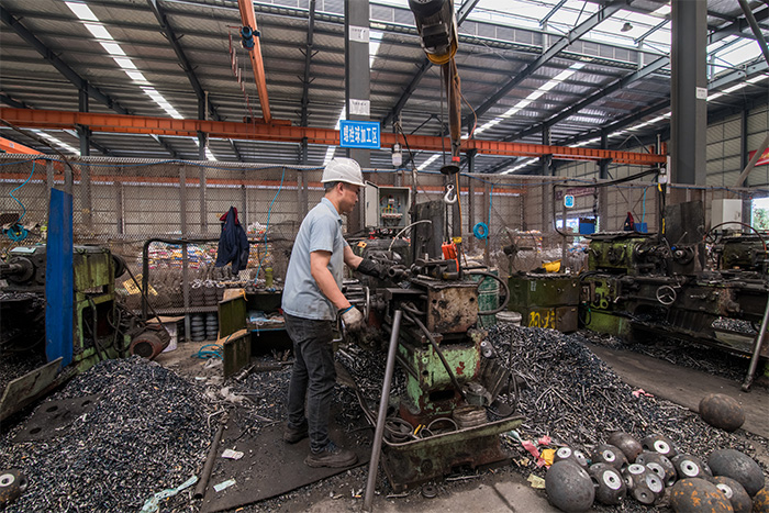 鞍山网架配件-螺栓球加工车间